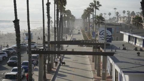 Oceanside CA beach, palm trees and street Stock-Fotos