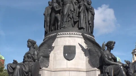 O'Connell Monument in Dublin, Ireland 스톡 동영상 80904138
