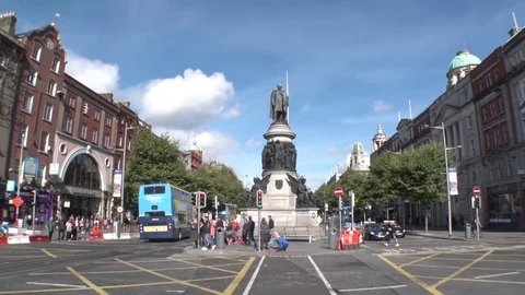 O'Connell Monument in Dublin, Ireland 스톡 동영상 80904569