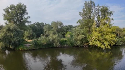 Oder River flowing through the city of Wrocław, Poland Видео 342934930