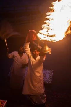 Offering a Flame to Yamuna Stock-Fotos