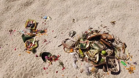 Offerings to the spirits of the sea Vidéo 108719840