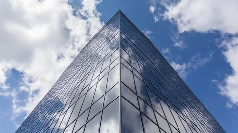 Office Building Symmetry Clouds Reflection 스톡 동영상 83269598