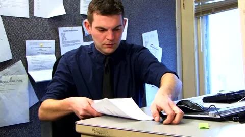 Office desk employee junks stapler 스톡 동영상 44067510