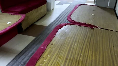 Office Sofas Turned Upside Down in Corridor Vidéo 341499290