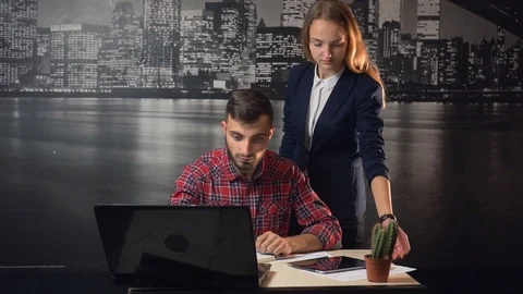 Office Teammate Support 動画素材 70098885