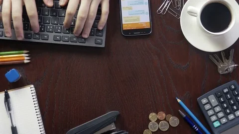 Office worker in the office - top view of the desktop Stock-Footage 75546582