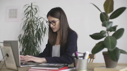 Office3 Vídeos de archivo 86407807