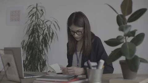 Office4 Vídeos de archivo 86413401