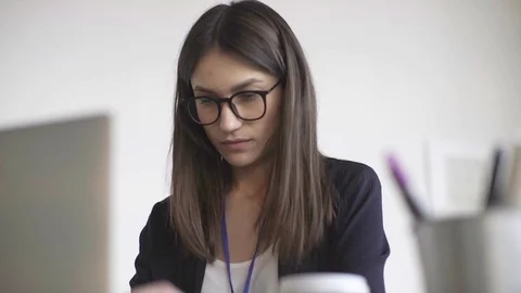 Office8 Vídeos de archivo 86412026