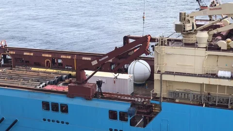 Offshore drilling rig crane engage in cargo operations a vessel part 2 Video stock 99171280