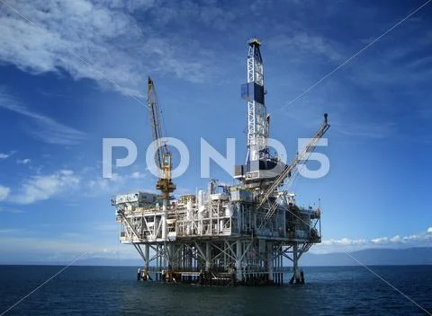 Offshore Oil Rig Drilling Platform Stock Photos
