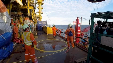 Offshore personal transfer basket. Video stock 108396377