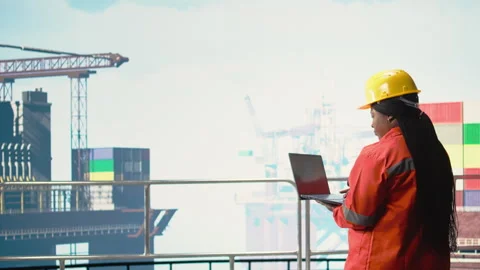 Offshore platform worker using AI LLM to analyze subsea mapping data 스톡 동영상 319972691