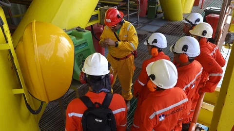 Offshore Safety Breifing. Stock Footage 129501032