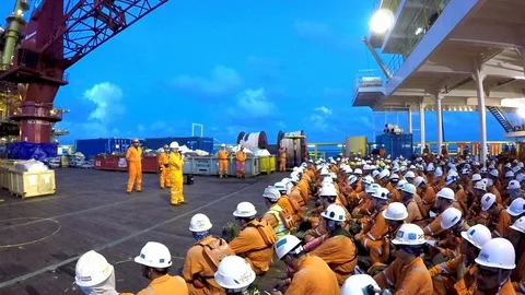 Offshore toolbox meeting. Stock Footage 108382847