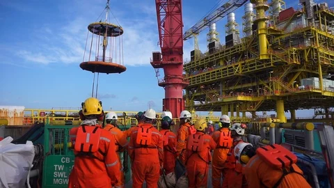 Offshore worker using Personal transfer basket. Stock Footage 94560500