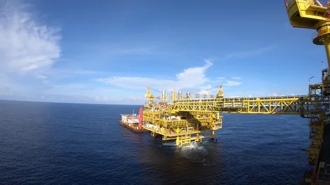 Oil and gas platform complex. Video stock 99135548