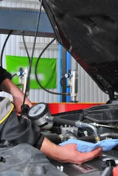 Oil changing Stock Photos