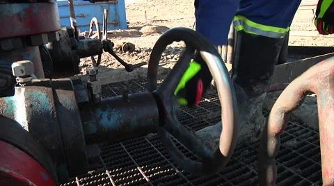 Oil Field Worker Turns Valve 2 스톡 동영상 40367293