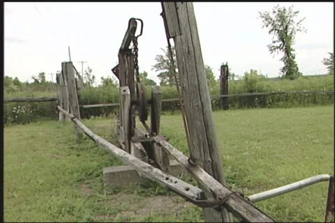 Oil jerkline 05 Stock Footage