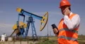 Oil Pump Engineer Management Experience Petroleum Installation Talking Cellphone 4k or 4k+ Resolution