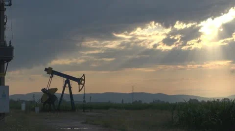 Oil Pump Stock-Footage 11521080