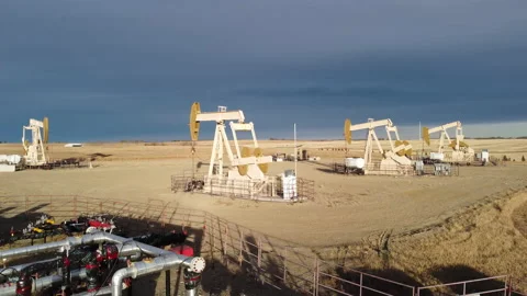 Oil pump jack with drone Video stock 169886096