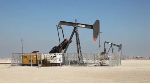 Oil pump jack Stock Footage 34002675