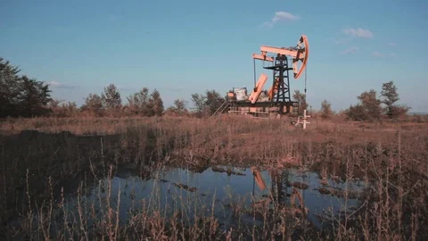 Oil pump jack Stock Footage 83633207