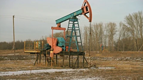 Oil Pump Jacks Working Vídeo Stock 83492027