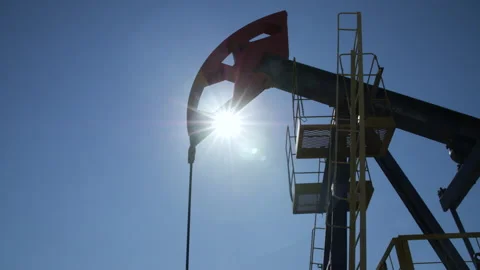 Oil pumping machine Видео 172910223