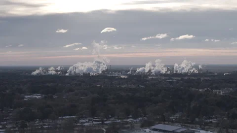 Oil Refinery during Winter Vídeo Stock 265249490