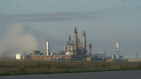 An oil refinery industrial complex Stock Footage 112021771