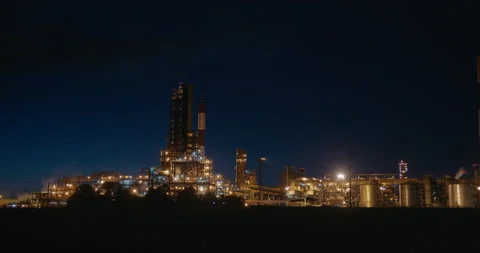 Oil refinery operating at night Video stock 141246935