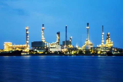 Oil refinery Stock-Fotos