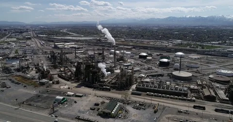 Oil refinery processing fuel just north of Salt Lake City Stock Footage 88636841