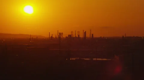 Oil Refinery sunset 6 - Red Epic Stock-Footage 33625047