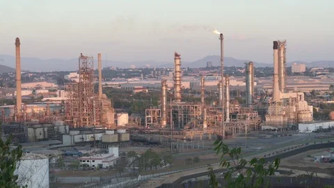 Oil refinery at sunset twilight Stock Footage 124063004