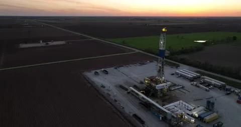 Oil Rig Closeup at Dusk Drone Aerial View Burleson County Texas USA Video stock 335669334