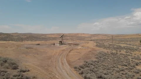 Oil rig in the desert Stock Footage 166466762