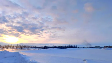 Oil rig drilling in the snow. Shift camp. Video stock 257330752