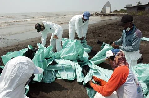 Oil Spill in West Java, Karawang, Indonesia - 30 Jul 2019 Stock-Fotos