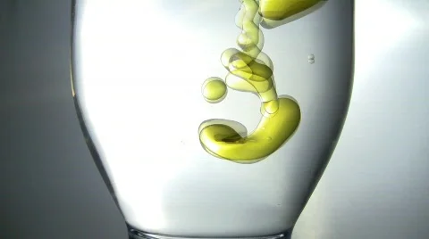 Oil water emulsion Stock Footage 565393