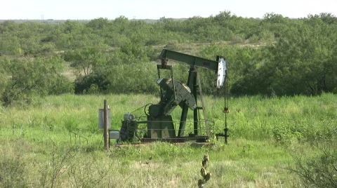 Oil well pumping Video stock 502350