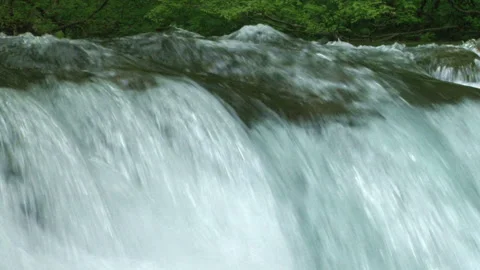 Oirase Stream: The Flow Above Choshi Waterfall Video stock 332009612