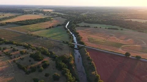 Oklahoma Drone 52 Week Sequence: Bridge 2 Orbit - Week 40 (Late August Parched) 스톡 동영상 344673102