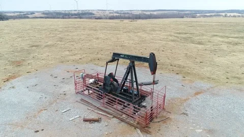 Oklahoma- Working Oil Drill Windmill Farm 1 Video stock 133953907
