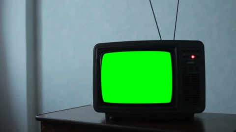 Old 80s TV with Green Screen. Night Watch 動画素材 104303871