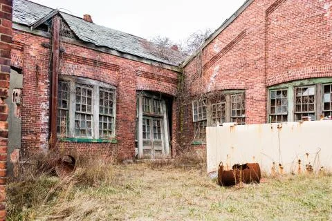 	old abandoned brick home Stock Photos